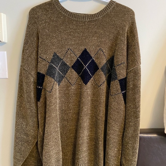 SOLD 🚫 Soft and cozy sweater 🤩 - Picture 3 of 4